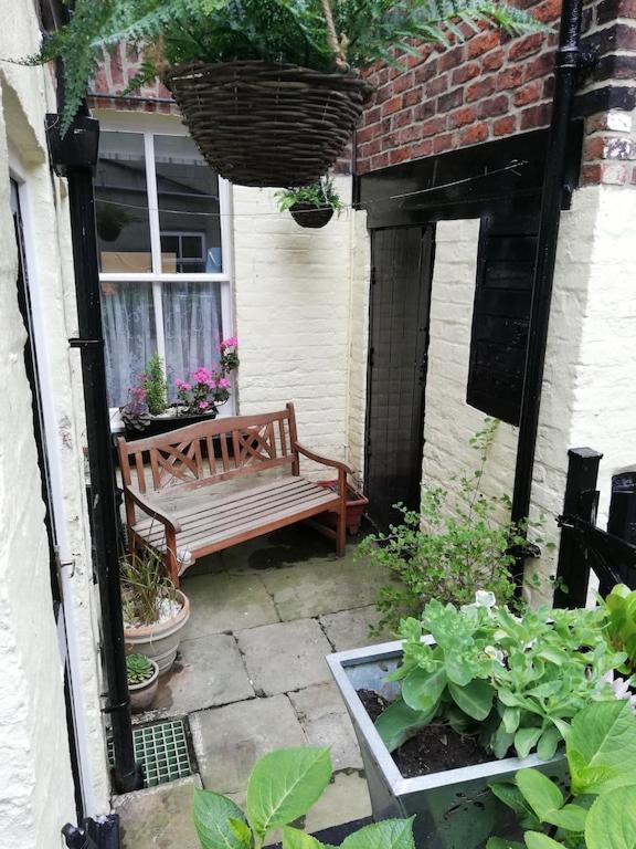 A Summer Place - Spacious Maisonette, Central Whitby, Sleeps 4, Close To Amenitiesアパートメント エクステリア 写真